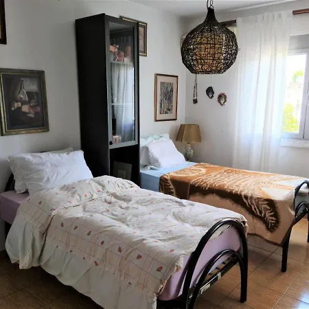 Folklore Retreat With Art & Mountain Views Apartament Tirana