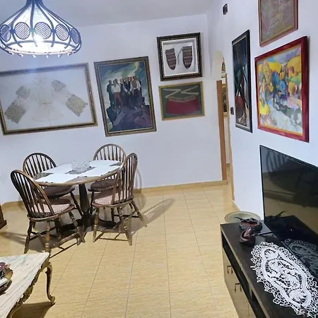 Folklore Retreat With Art & Mountain Views Apartament Tirana