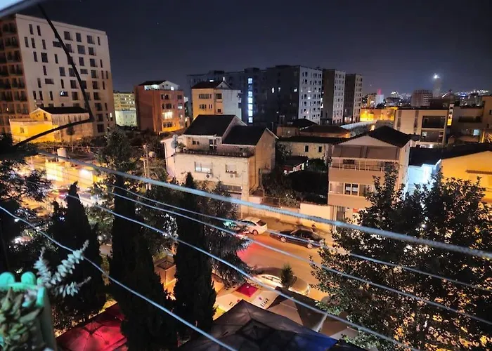 Lägenhet Folklore Retreat With Art & Mountain Views