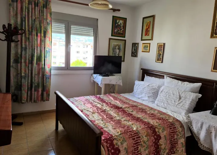 Folklore Retreat With Art & Mountain Views Tirana