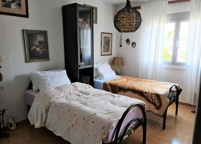 Folklore Retreat With Art & Mountain Views Apartmán Tirana