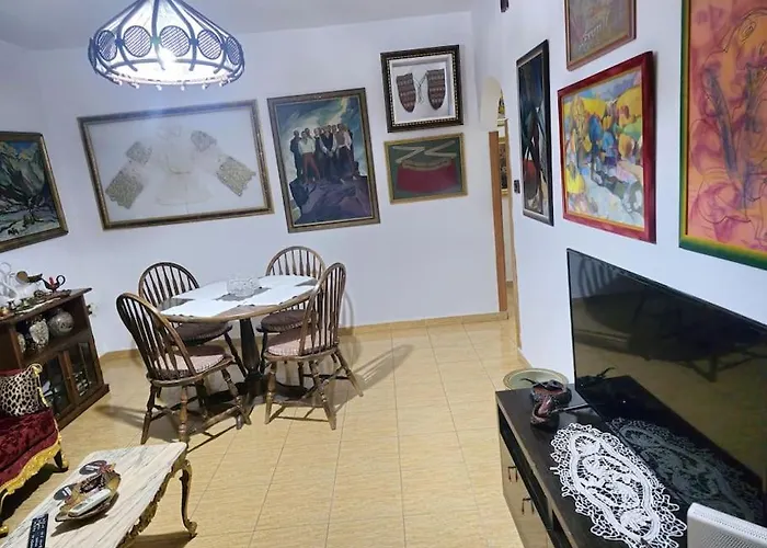 Folklore Retreat With Art & Mountain Views Apartmán Tirana