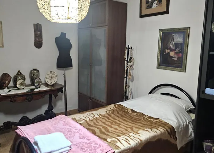 Folklore Retreat With Art & Mountain Views Apartmán